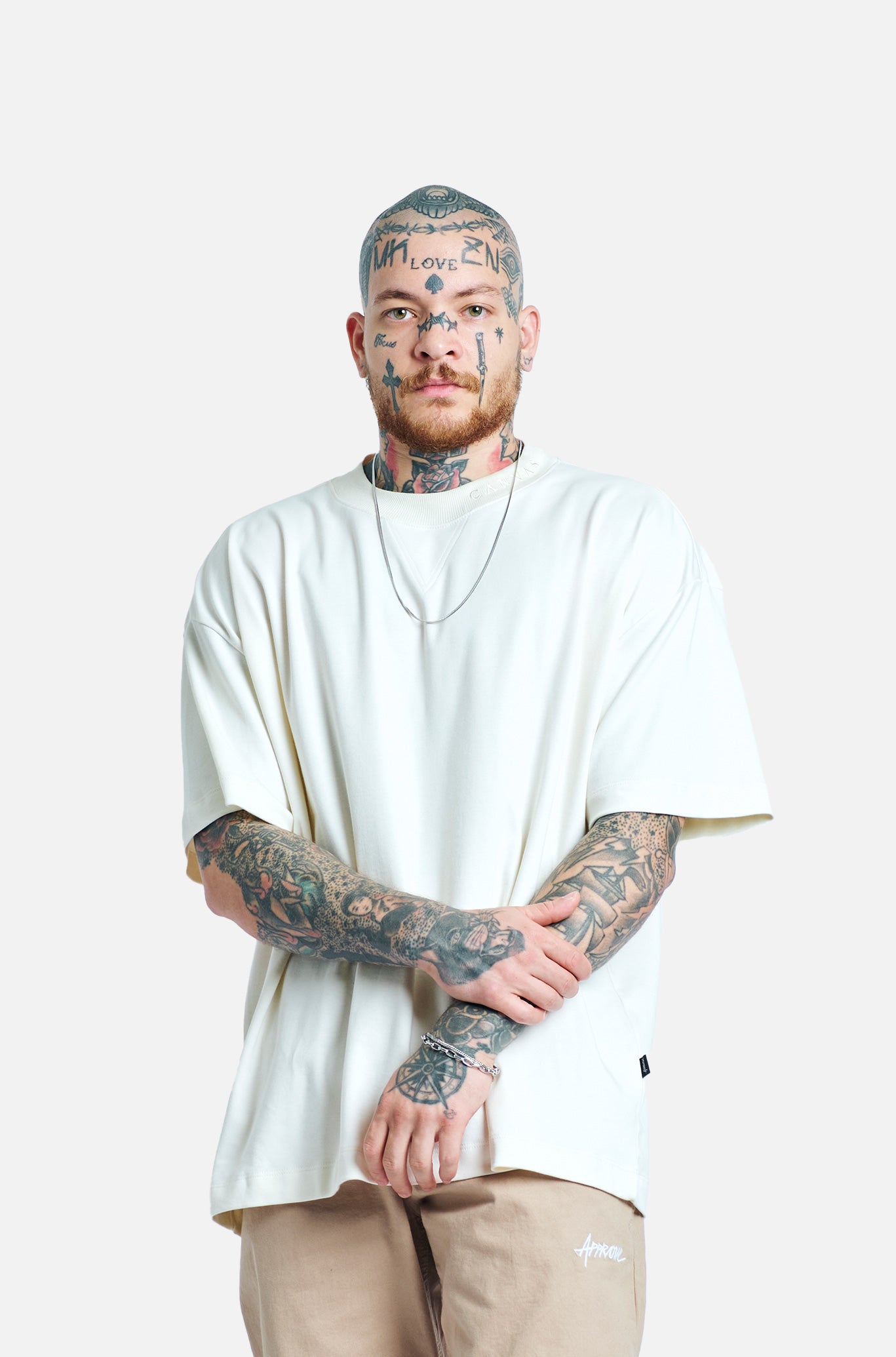 Camiseta Huge Approve Canvas Off whitte