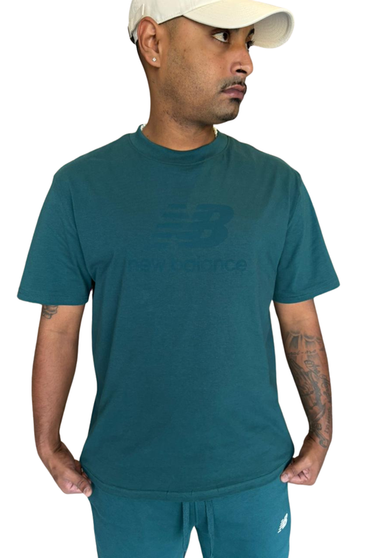 CAMISETA NEW BALANCE ESSENTIALS MT41502B