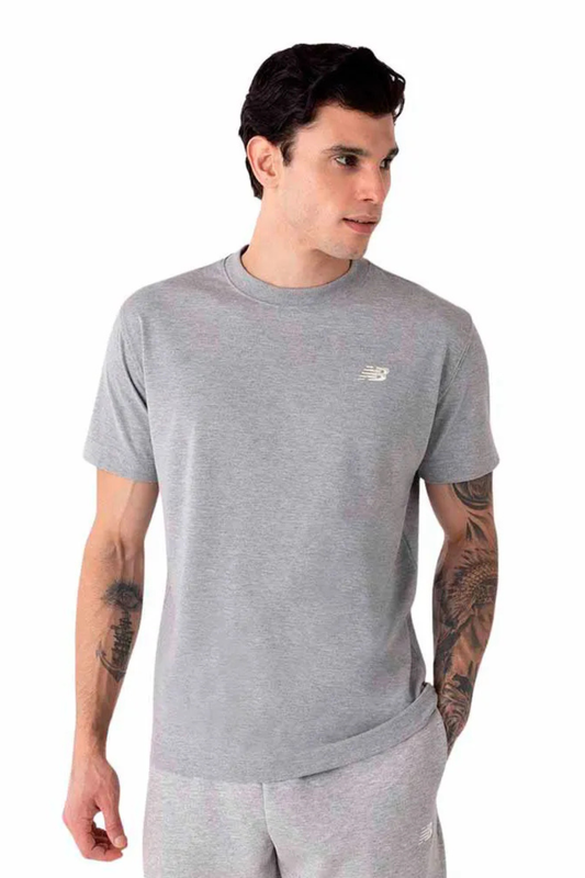 CAMISETA NEW BALANCE ESSENTIALS SL MT43906B.CZ