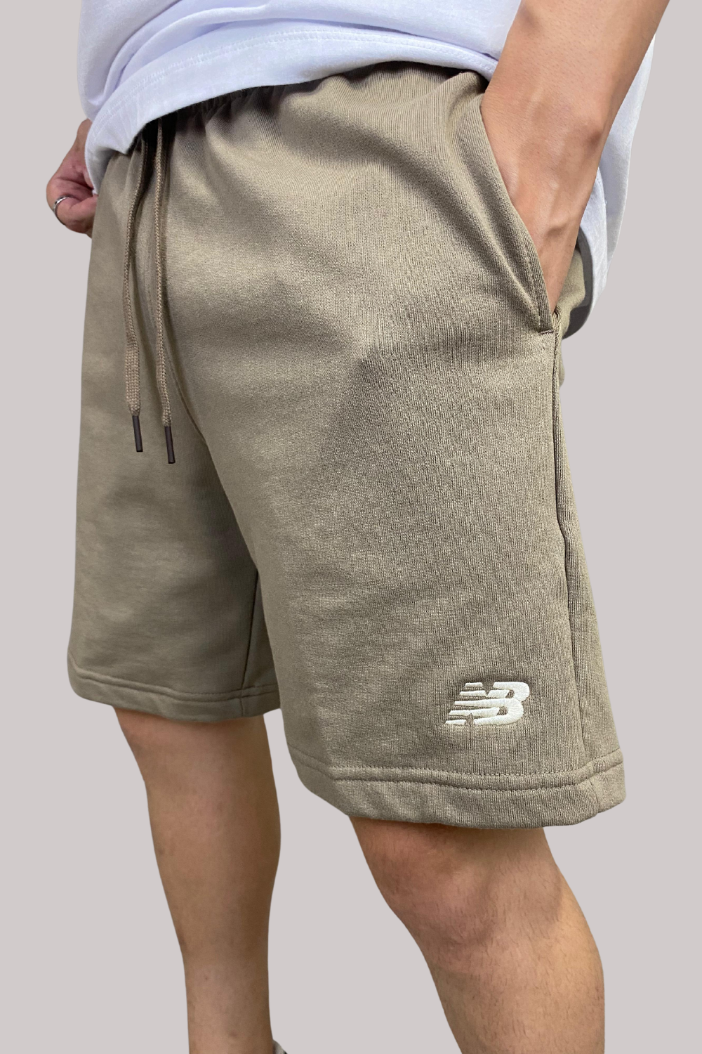 BERMUDA NEW BALANCE SMALL LOGO