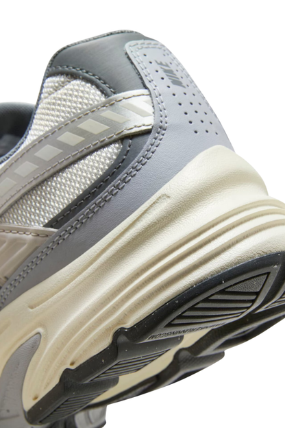 TÊNIS NIKE INITIATOR HQ1179001