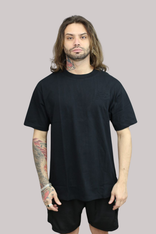 CAMISETA NEW BALANCE LOGO EMBOSSED