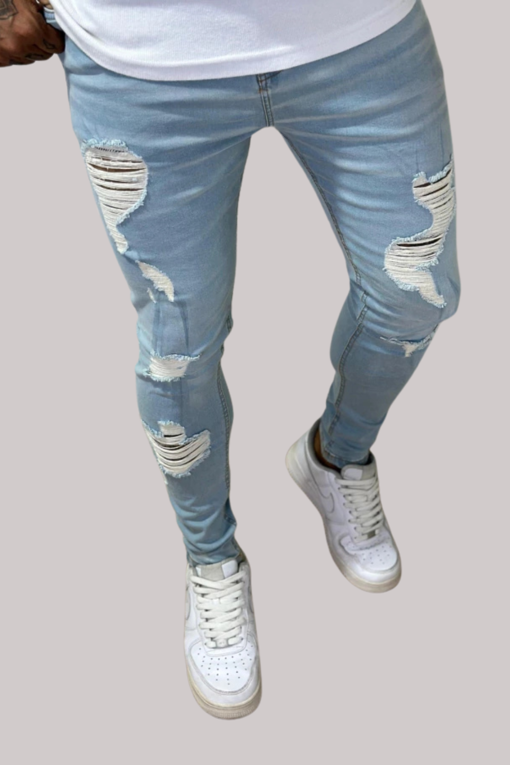 CALÇA JEANS LLEVA DESTROYED CLARO