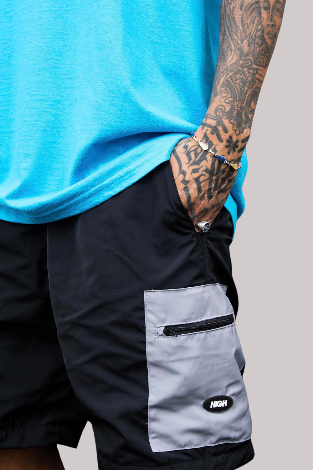 SHORTS HIGH ESSENTIAL