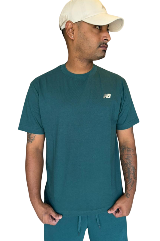 CAMISETA NEW BALANCE ESSENTIALS SL MT43906B
