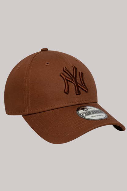 BONÉ NEW ERA LEAGUE ESSENTIAL 9FORTY NEW YORK YANKEES 60691396C013