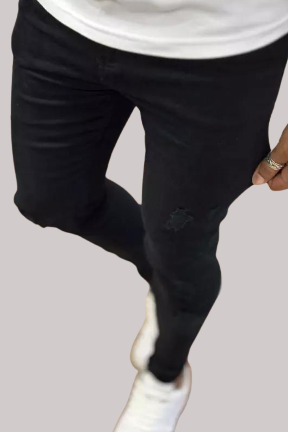 CALCA JEANS LLEVA SUPER SKINNY DETALHE DESTROYED