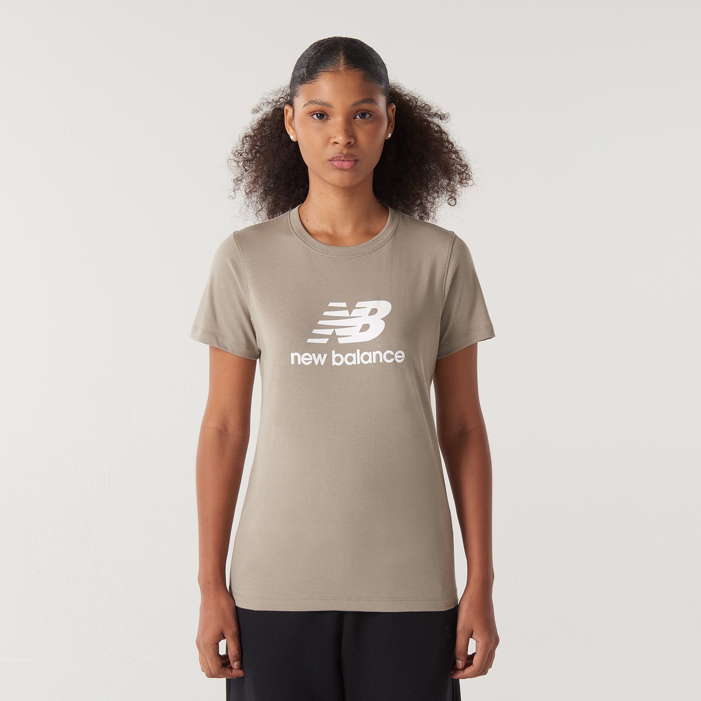 Camiseta NB Essentials Feminina Pedra Arida