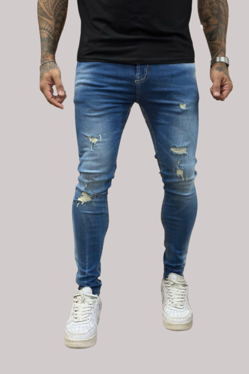CALÇA JEANS ESCURO COM RASGOS LLEVA