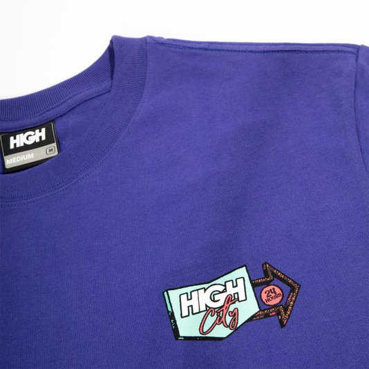 Camiseta high roxo
