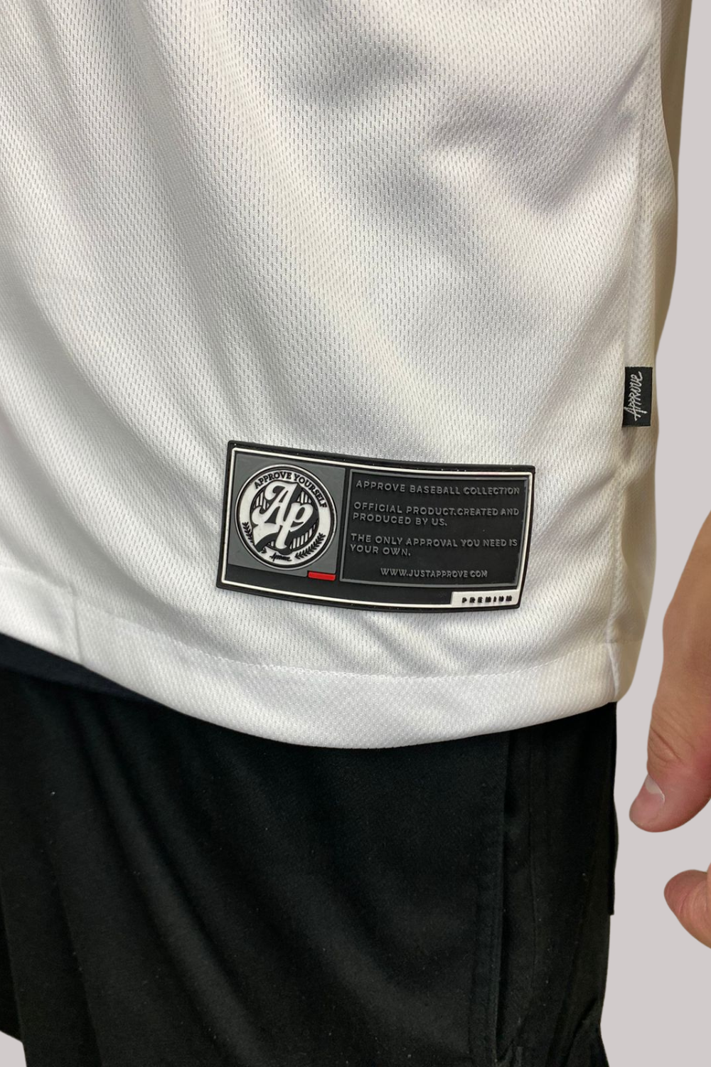 CAMISETA APPROVE BOLD HOME RUN BOTÃO