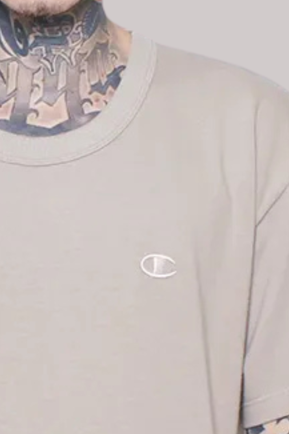 CAMISETA CHAMPION BÁSICA PES MINI LOGO BORDADO