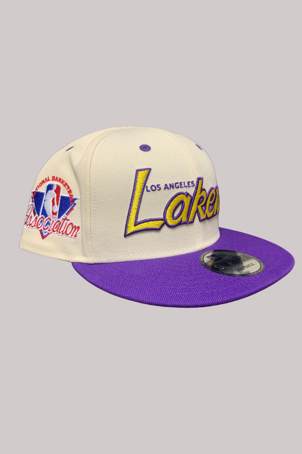 BONÉ NEW ERA 950 SN FASHION FANPAGE LOS ANGELES LAKERS NBI25BON038