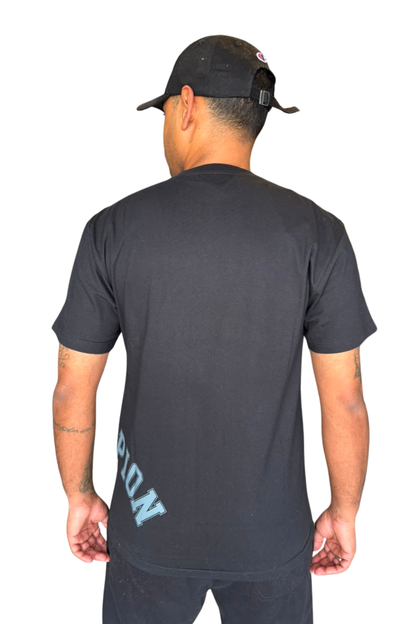 CAMISETA CHAMPION MC CURVED GT23BATHCURVPT